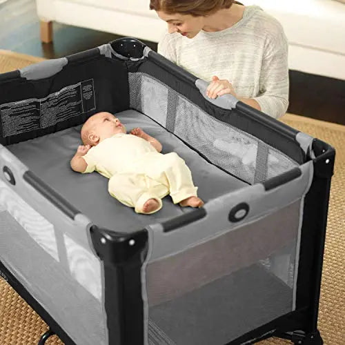 Graco Pack 'n Play On the Go Playard – Lightweight, Portable Infant Playard with Carry Bag (Kagen Design)