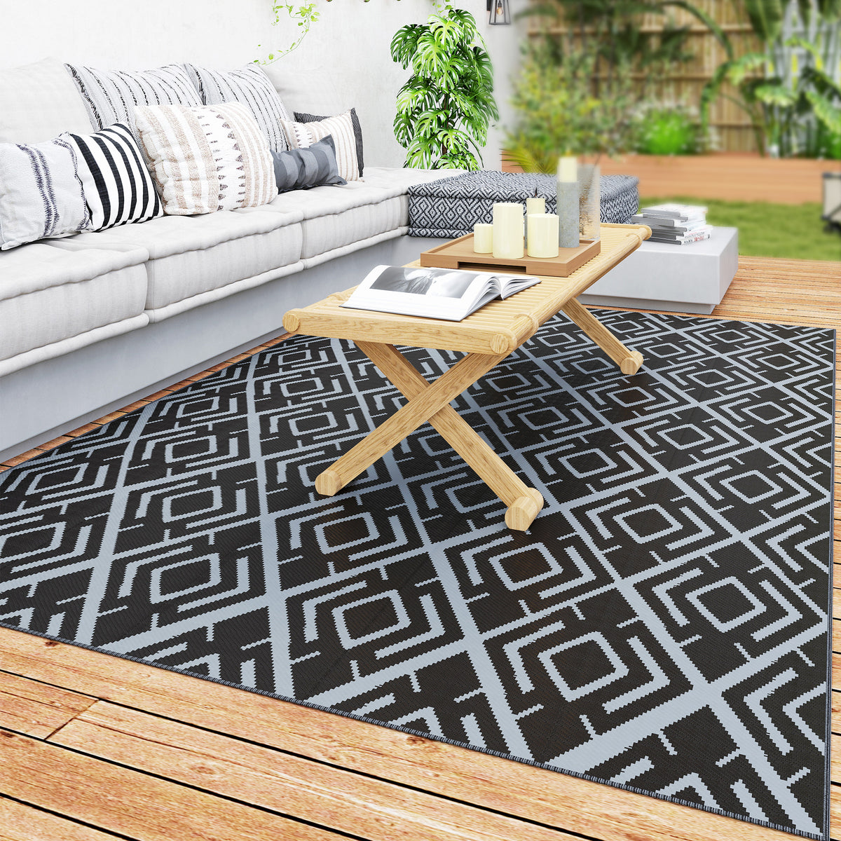 Outsunny Wendeteppich für den Außenbereich 1,8 x 2,7 m, aus wetterfestem PP-Material, inkl. Tragetasche, Schwarz und Grau