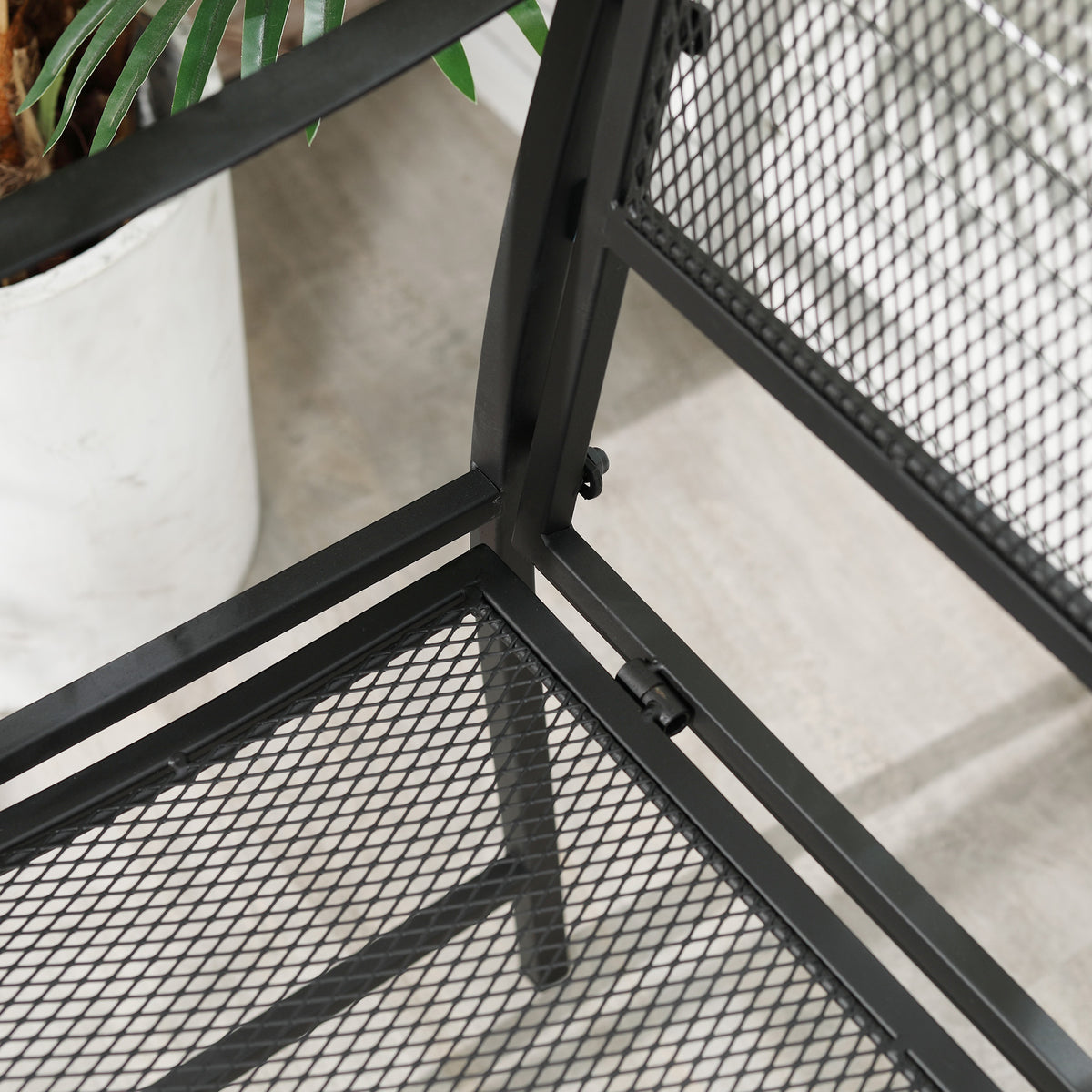 Outsunny Nostalgische Gartenbank aus Metall,  2-Sitzer, wetterbeständig, schwarz, 113 cm x 58 cm x 98 cm